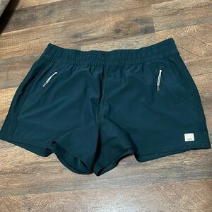 NWOT Vuori Dash Shorts - L